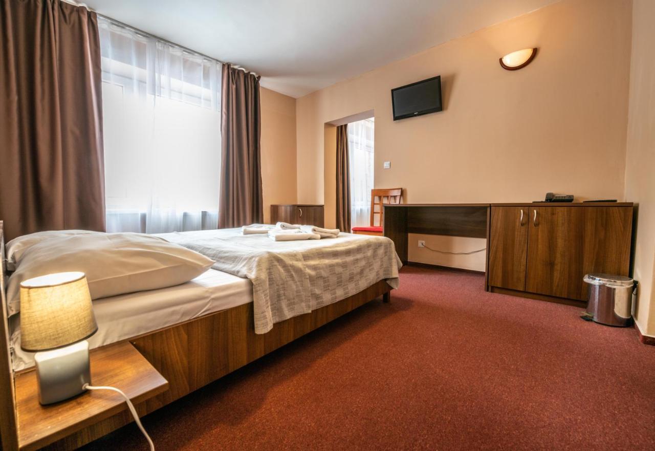 Grand Hotel Rooms Spišské Tomášovce Bagian luar foto