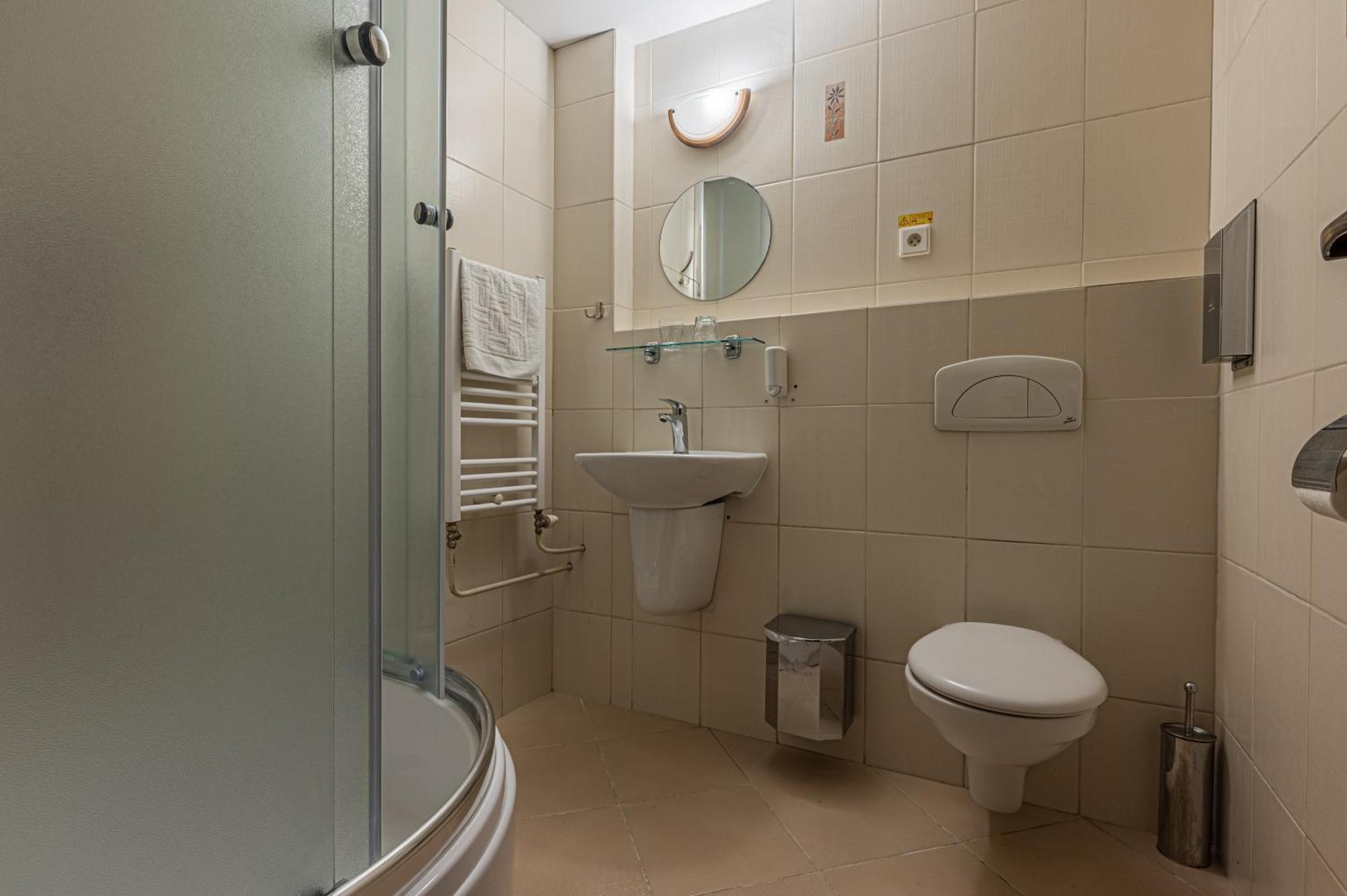 Grand Hotel Rooms Spišské Tomášovce Bagian luar foto