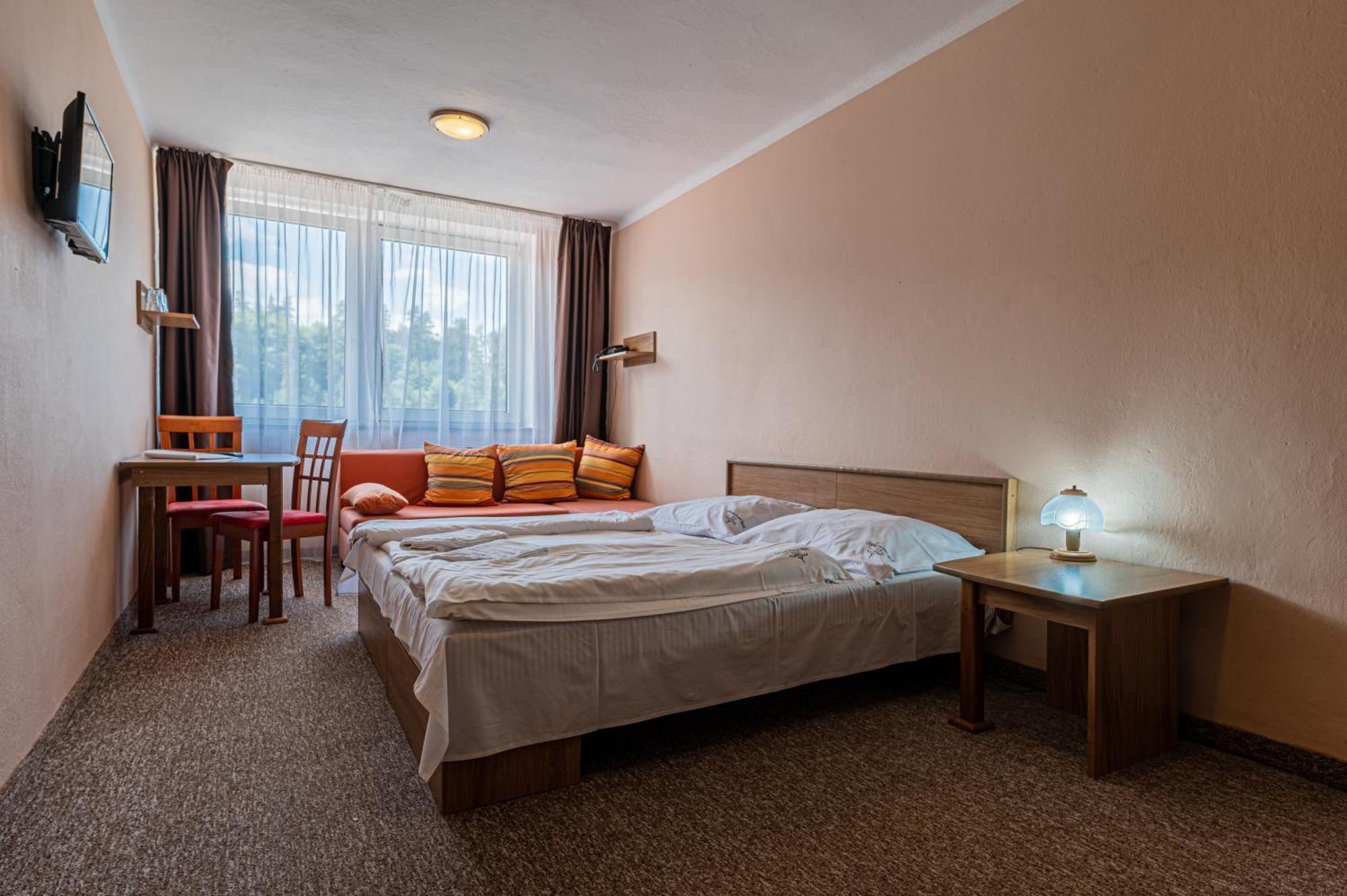 Grand Hotel Rooms Spišské Tomášovce Bagian luar foto