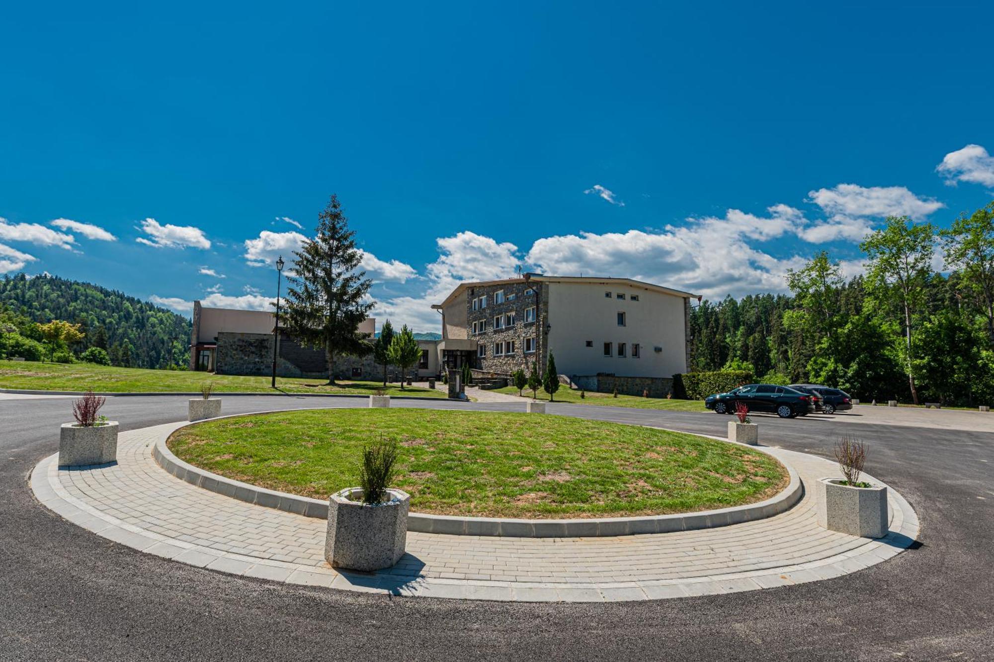 Grand Hotel Rooms Spišské Tomášovce Bagian luar foto